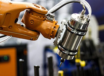 How Conductive Slip Rings Solve the Wire Tangle Issue in CNC Machines
